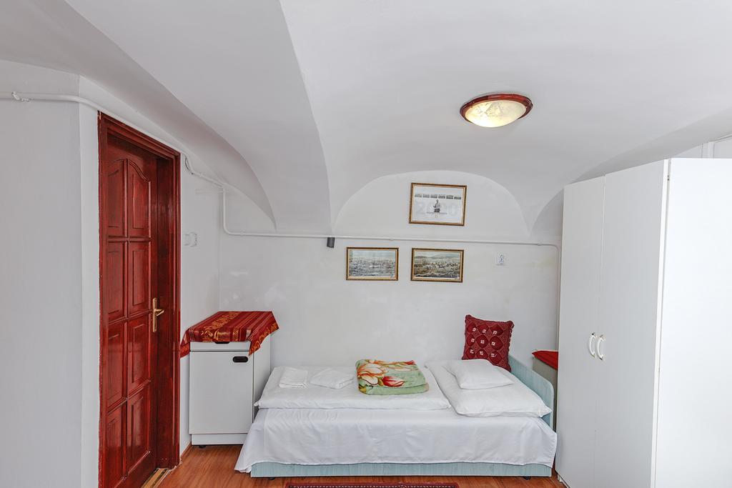 Barokk Vendégház Eger Exterior foto